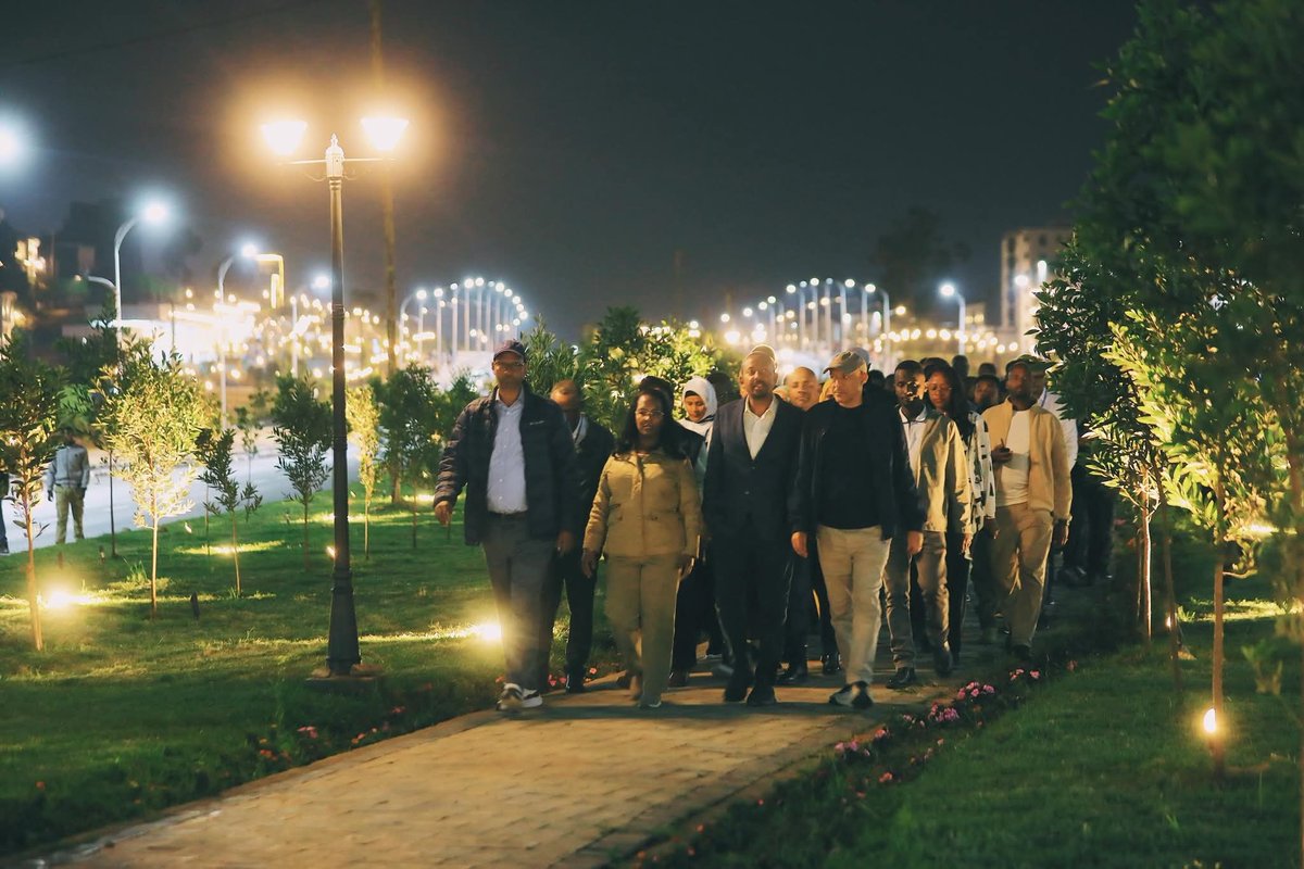 AdanechAbiebie's tweet image. Praise be to God, who helped us today!
#AddisAbaba We have inaugurated and opened for service the corridor development stretching from Sar Bet to German Square to Garment -Furi. 
This ceremony was held in the presence of our esteemed Prime Minister Dr @AbiyAhmedAli  and…