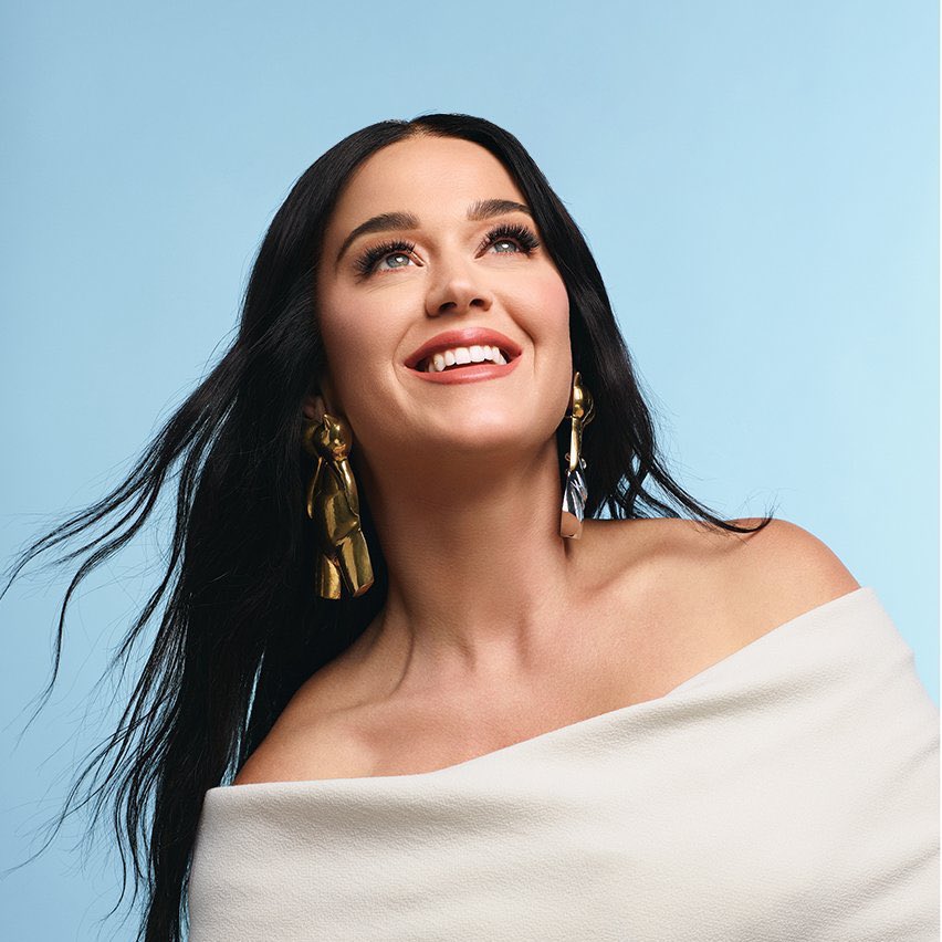 Happy Birthday, Katy!

Your strength, light, and sensitivity inspire me every single day. Thank you for turning vulnerability into art and for reminding us to keep smiling, even through the storms.  💖