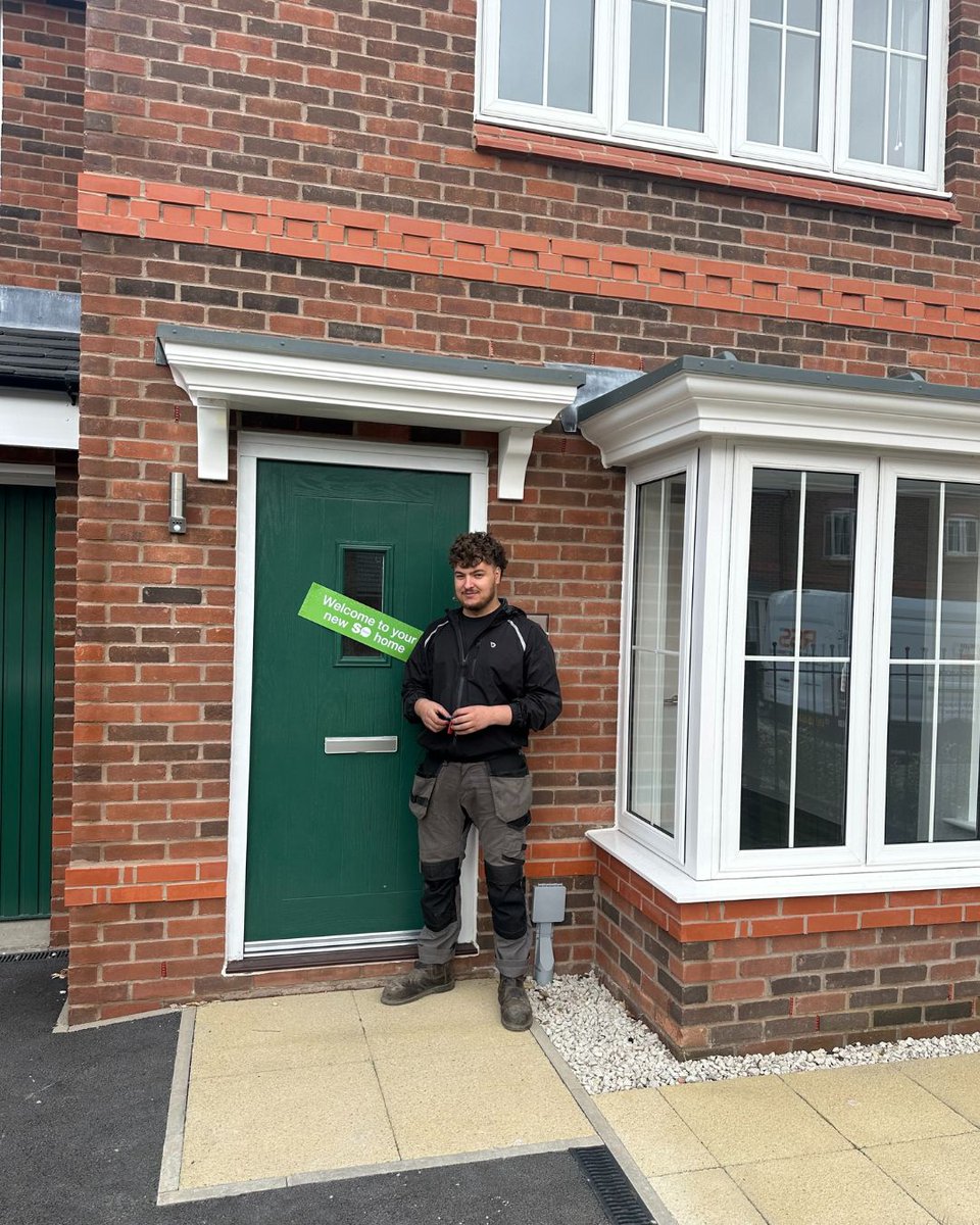 We’re thrilled to celebrate our wonderful homeowners who have just turned their dreams into reality! 🥳💖

To all the new homeowners, remember to fill your spaces with love, laughter, and lots of good vibes!

#HomeSweetHome #ClayCross #SOResi #Renttobuy