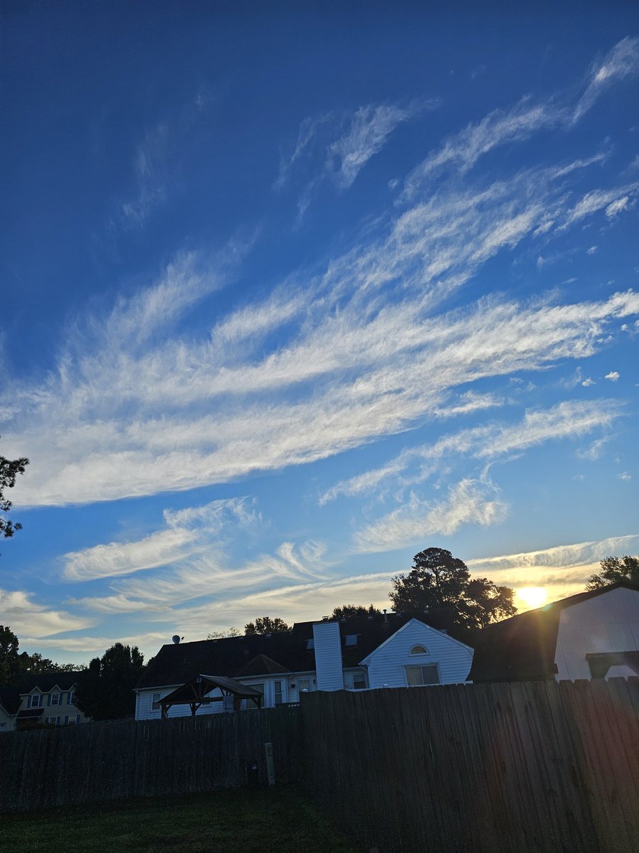 This morning's sky across Hampton Roads near sunrise <a href="/wxmanricky/">Ricky Matthews</a>