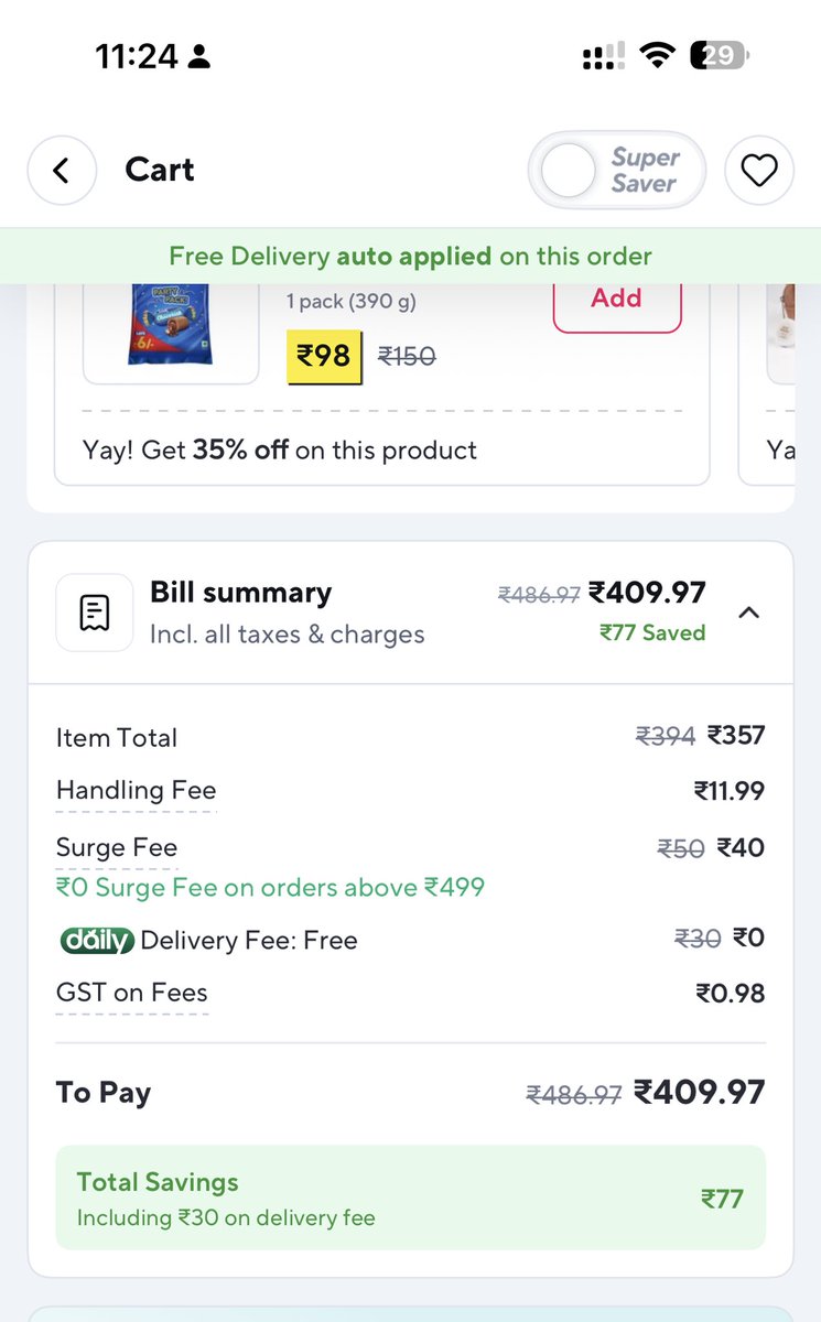 elsecube's tweet photo. Same location. Same items. Same network. 
Just two different iPhones
Side by side. 
Different prices. Even with the daily subscription the price is higher on one. 
On android the bill was 390. Ended up ordering there. 
Very nice way of looting people @ZeptoNow  
#scam #fraud https://t.co/hNeJQYlpX4