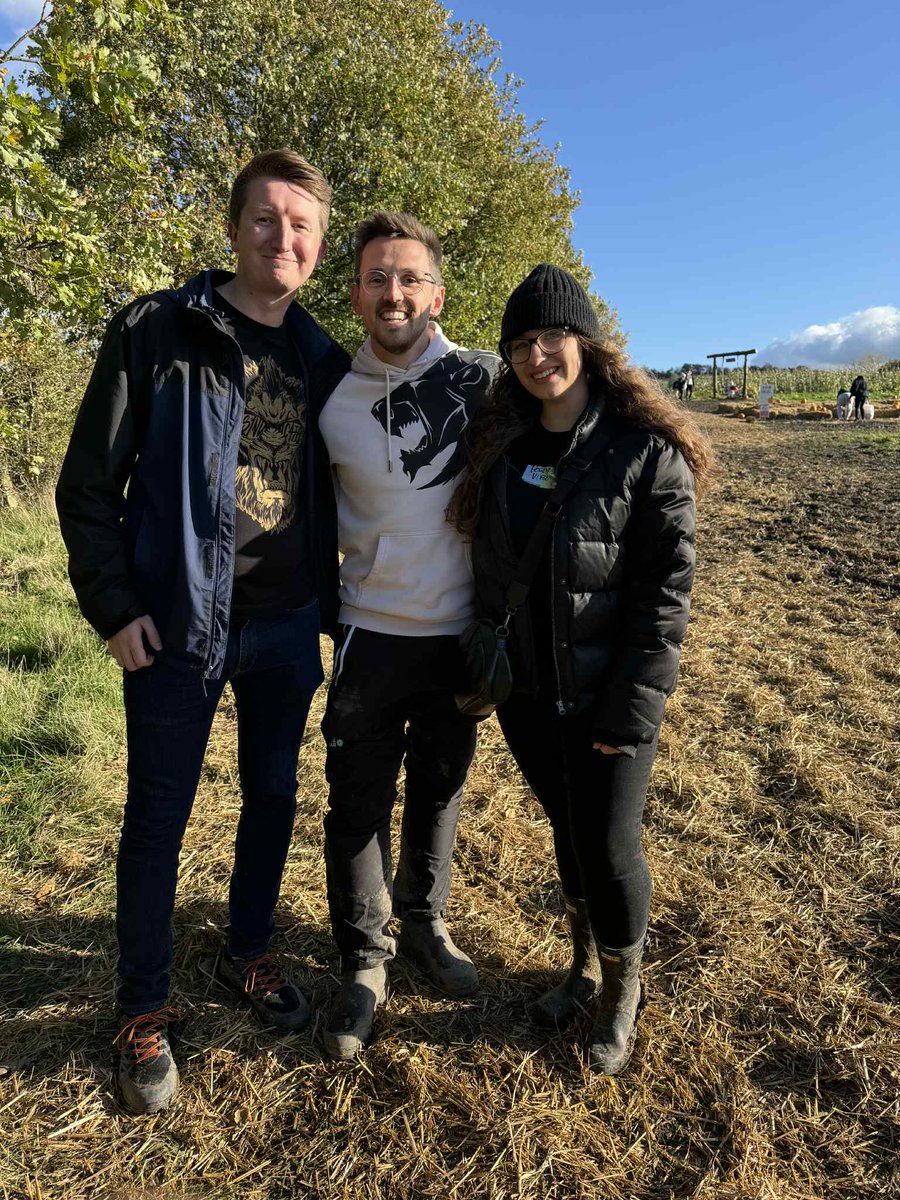 izzy_greasby's tweet photo. amazing day at the 110 farm pumpkin patch, @Syndicate you should be so proud of all the hard work you have all put in 🎃 https://t.co/WO5tbt3UNF