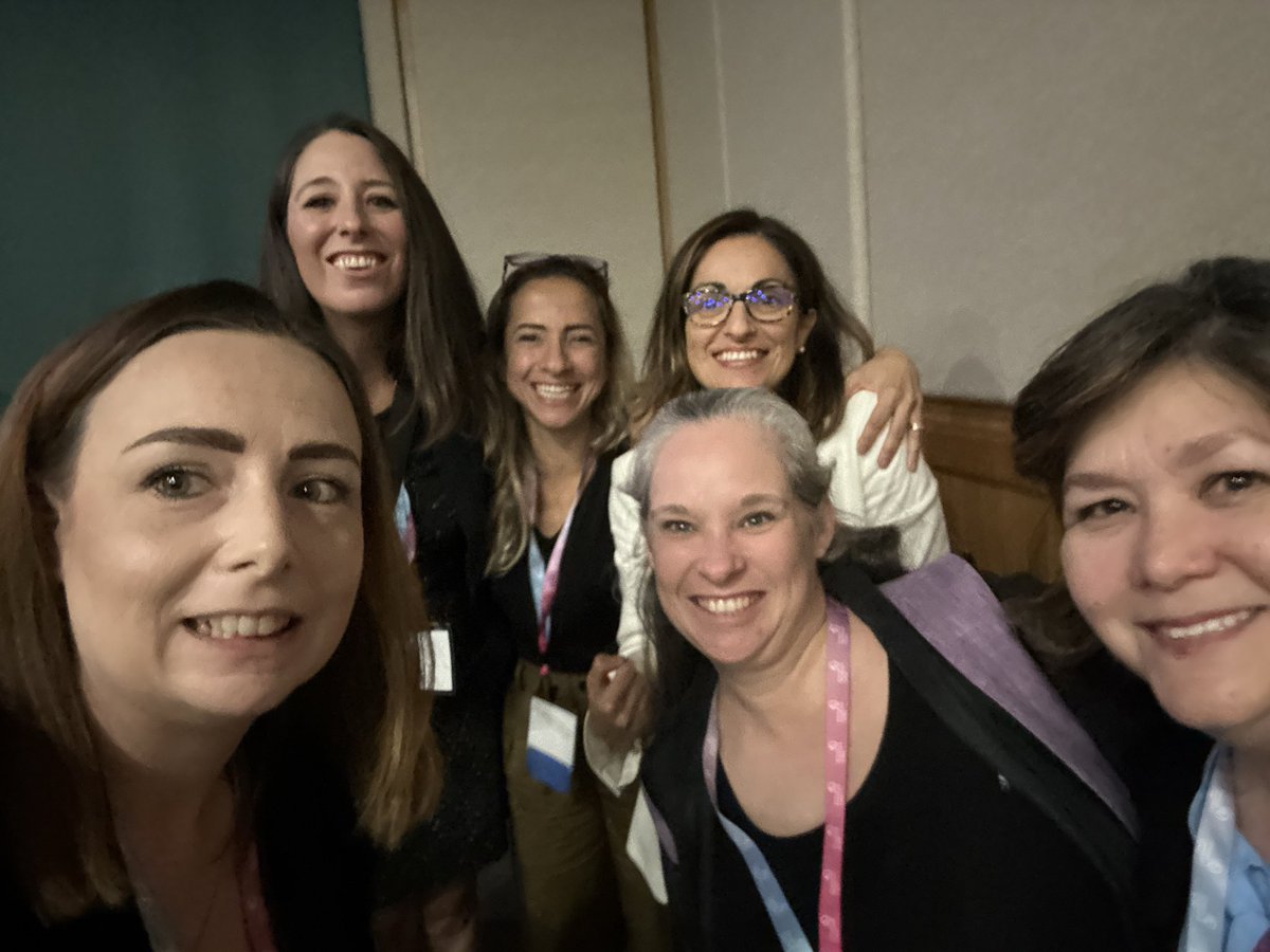 DrHelenECollin1's tweet image. Happy to catch up with and meet so many great women at the #APSSexDiff2025 conference