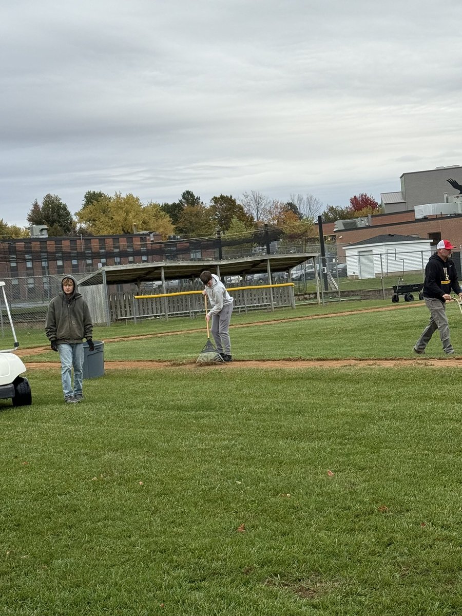 GoHawkBaseball tweet media