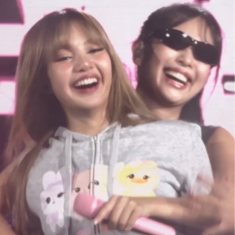 jenlisa pics tweet media