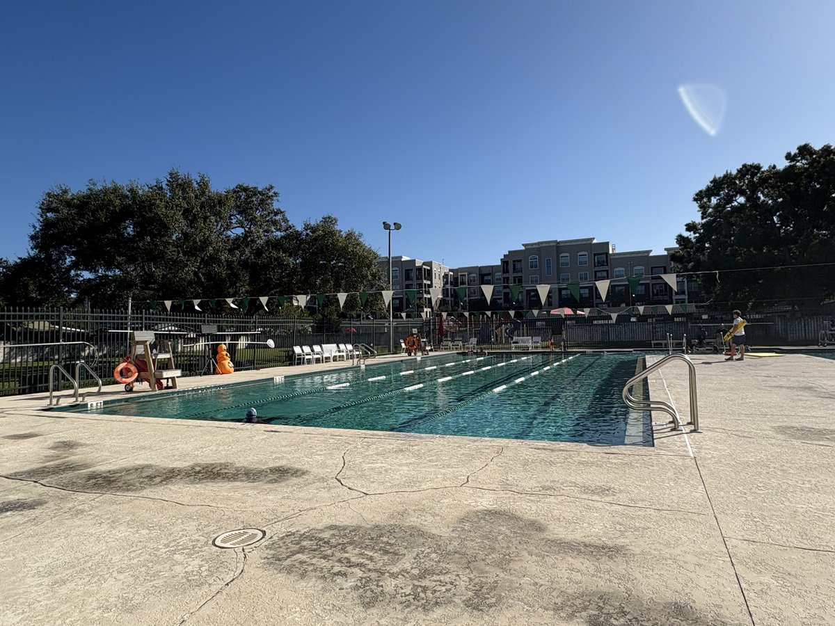 jchrisb123's tweet image. Today is world swim day.  I got my swim in today.