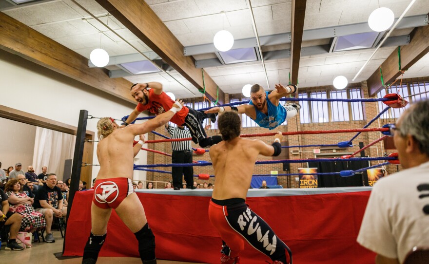 IndyWrestlingP's tweet image. 🎬 Elevate your show from good to unforgettable. Learn how professional production—sound, lighting, visuals—transforms fan experience and builds your brand.
🔗 indywrestlingproducts.com/blog/news/the-…

#IndyWrestling #ProWrestling #WrestlingProduction