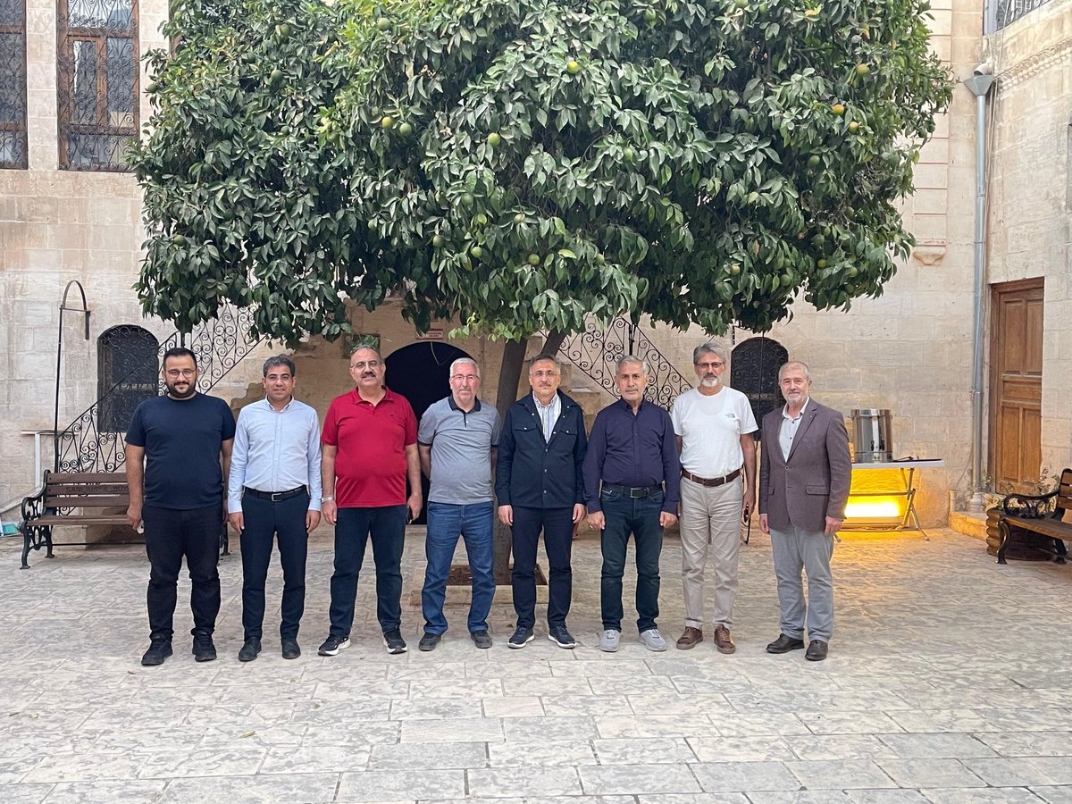 İlim Yayma Cemiyeti Adıyaman Şube Başkanı Sezai Yılmaz ve Yönetim Kurulu Üyeleri, Şubemizi ziyaret ettiler. Faaliyetlerimiz hakkında fikir alışverişinde bulunulan ziyaretleri dolayısıyla Şube Başkanımız 
Cüneyd Yavuz teşekkür etti.