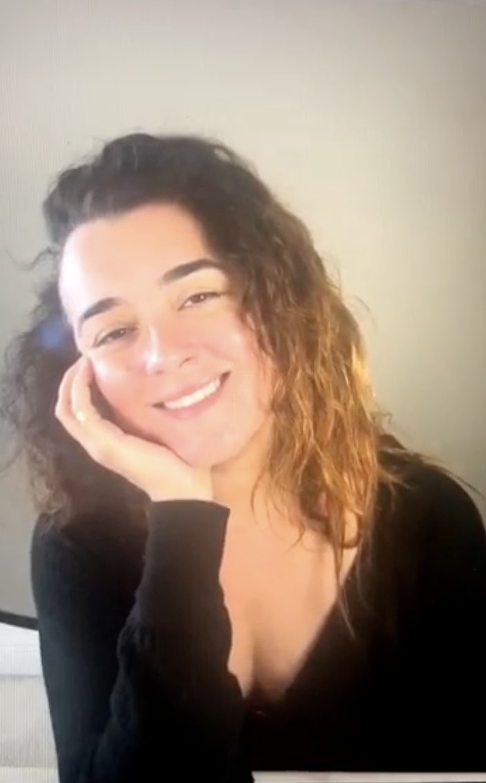 simplymateriaI's tweet image. COTE DE PABLO IS SO BEAUTIFUL 😭😭 like what do you mean she’s just out there looking this gorgeous????