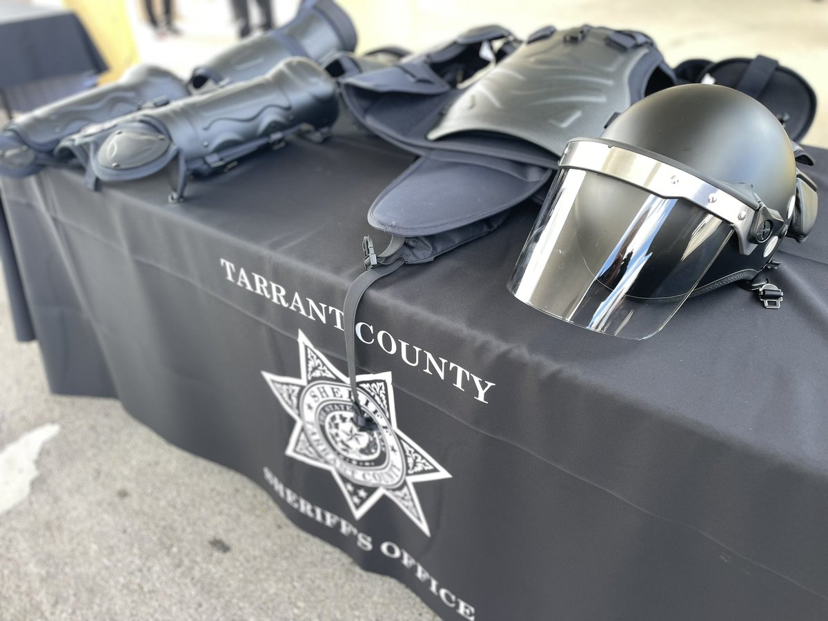 Rain or shine, we’re here and hiring! ☔️

We are processing applications and conducting the Concept 2 row test until 3 PM as part of our expedited hiring process for Detention Officer positions. Let’s get your career with TCSO started TODAY! 

📍837 Brown Trail, Bedford