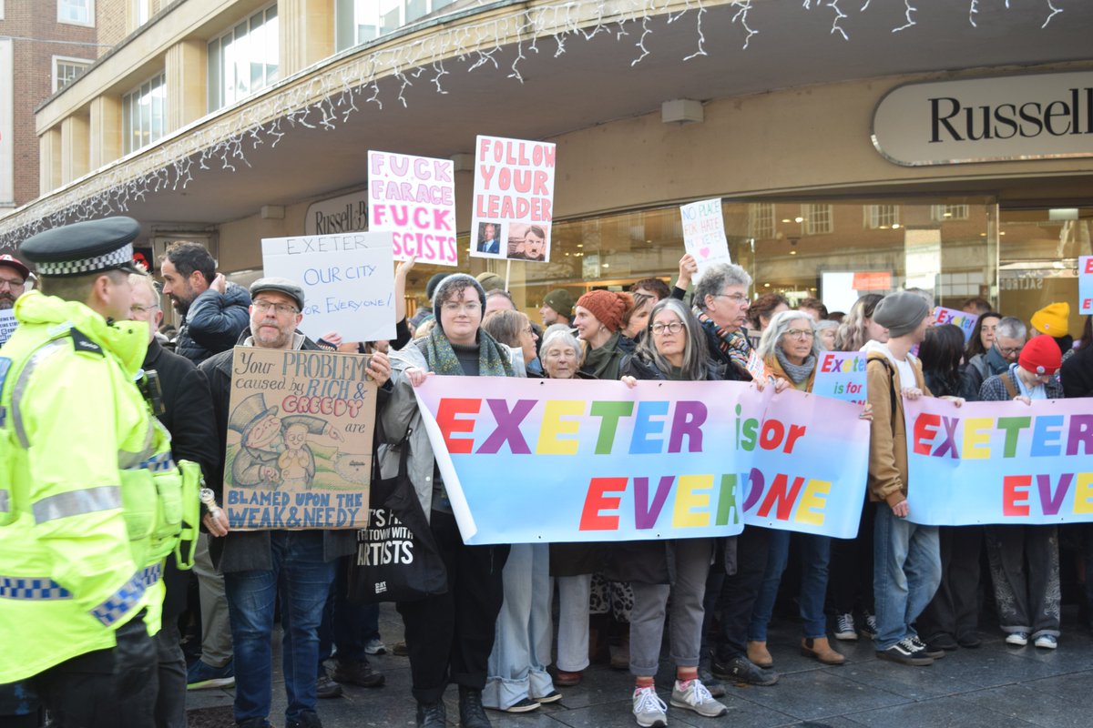 I attended the "Exeter Is For Everyone" protest today, proud Brits with flags protesting against illegal immigration vs "rent a mob", "Queers for Palestine", "F___ Farage" etc not one single British flag 🥺🥺

You Decide !! 😃which photo was of <a href="/reformparty_uk/">Reform UK</a>  supporters? 🇬🇧🇬🇧