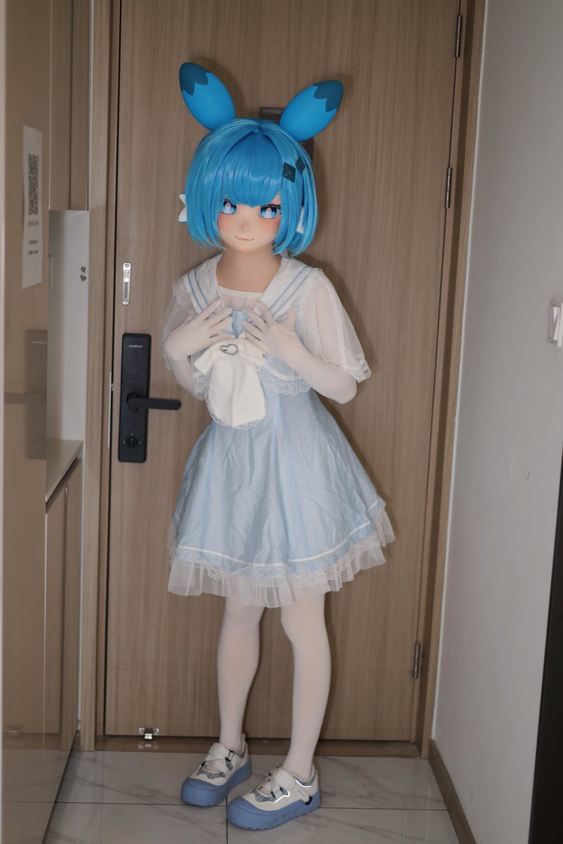 疾旋鼬兽形态的四肢都有白色，那化人形态下——
感谢摄影:<a href="/lagranchy/">Lagranchy透明</a>