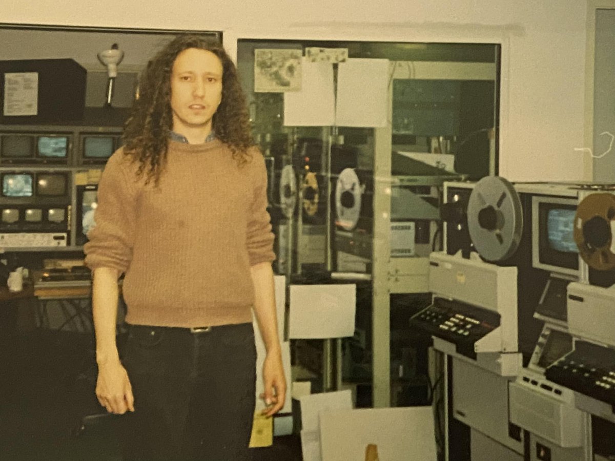 Blackmoor_Film's tweet image. Today is my Birthday.

I never really need much for my birthday.

Share this around. It's my birthday. This is my last film. I just want it to be seen.

I have spent over 40 years of my life doing film and video - I started with old super 8 cameras from junk stores. Film stock…