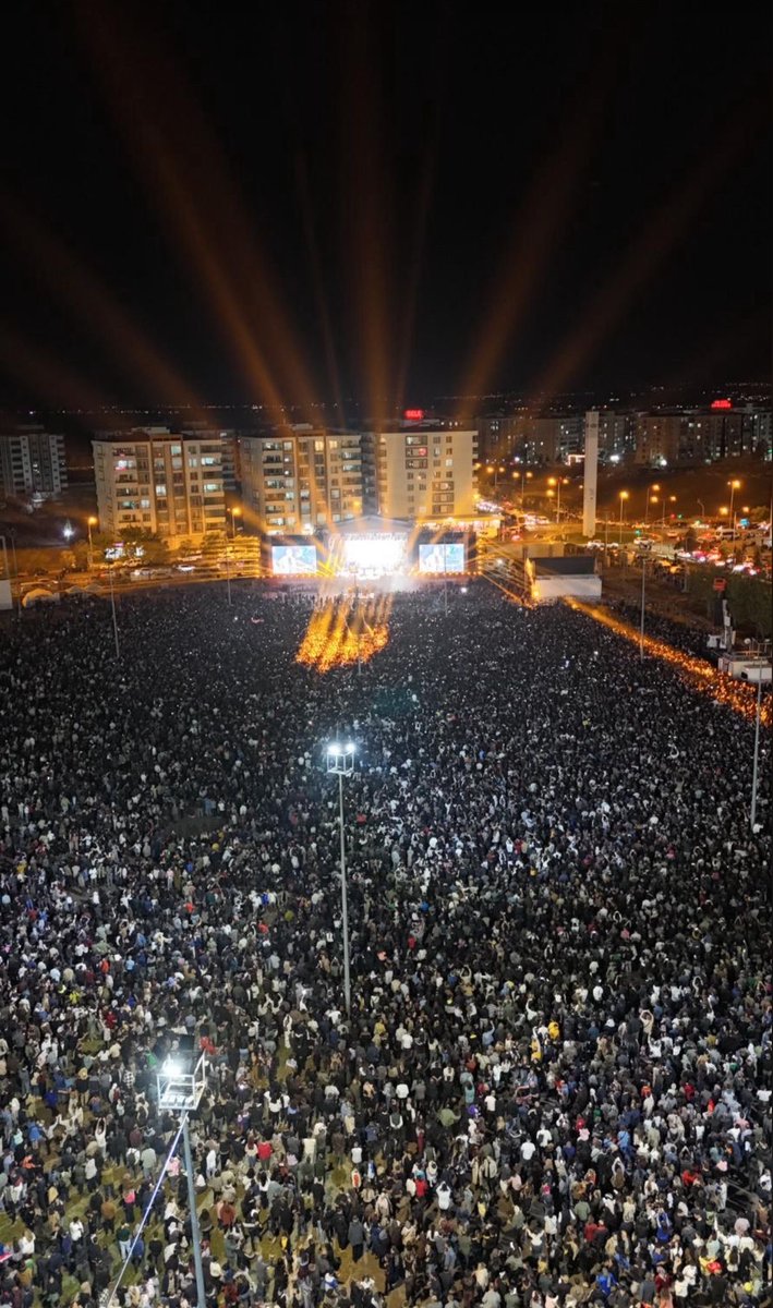 DenizDersimNaki's tweet image. Piştî hesreta 30 salan #KomaAmed û gelê Amedê…
Hun her hebin
