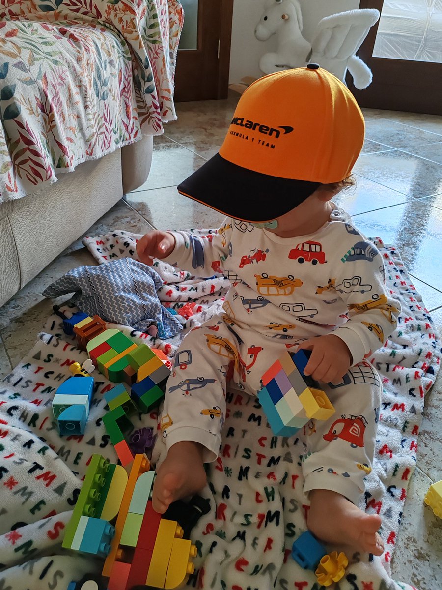 Today is a sad day! I've been indoctrinating my son since birth with the cult of <a href="/ScuderiaFerrari/">Scuderia Ferrari HP</a> … and I just found out he prefers the papaya team <a href="/McLarenF1/">McLaren</a> 🧡❤️

Tks <a href="/okx/">OKX</a> 

#MexicoGP #F1 #Crypto