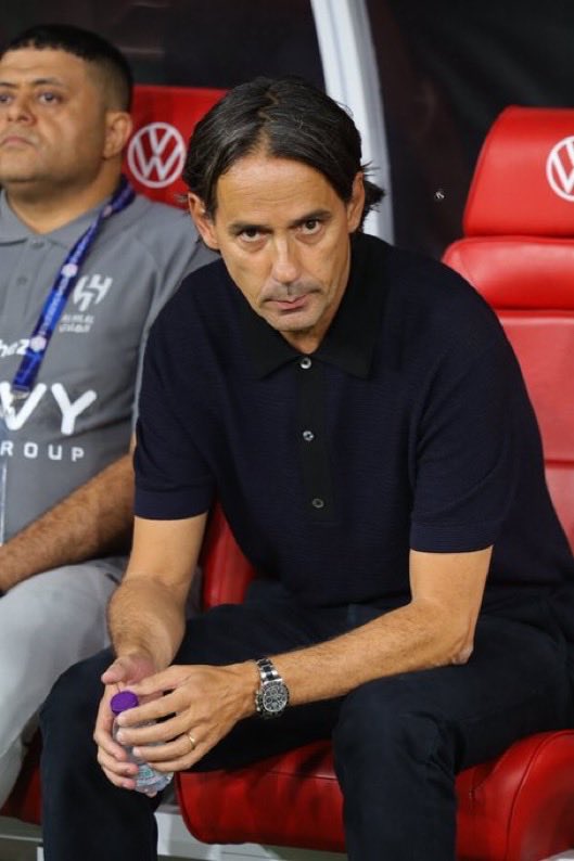 majed_alshibani's tweet photo. الهلال آخر 3 مباريات (الاتفاق في الدمام - السد بخمس لاعبين إحتياطيين ، الات��اد في جدة):

• صنع الهلال 17 فرصة كبرى واستقبل 4 فقط

• سدد الهلال على المرمى 25 تسديدة واستقبل 7 فقط

هذه أرق��م مدرب لم يحظى بأفضل إستعداد بسبب كأس العالم ، وأرقام مدرب لا يملك جودة في مراكز التأثير ولا عمق تشكيل

التشكيك في قدرة انزاغي جنون ، أفهمه من غير الهلاليين لكن من الهلاليين هذا شيء لا أستطيع منطقته

اذا حظي انزاغي بالثقة والوقت وصفقات تمنحه عمق تشكيل سقف الهلال معه أعلى بكثير من البقية ، اذا هذه بوادر فريقه بمعطيات غير مكتملة وظروف لم تكن في صالحه ما بالك بوضع فريقه مع الوقت ؟