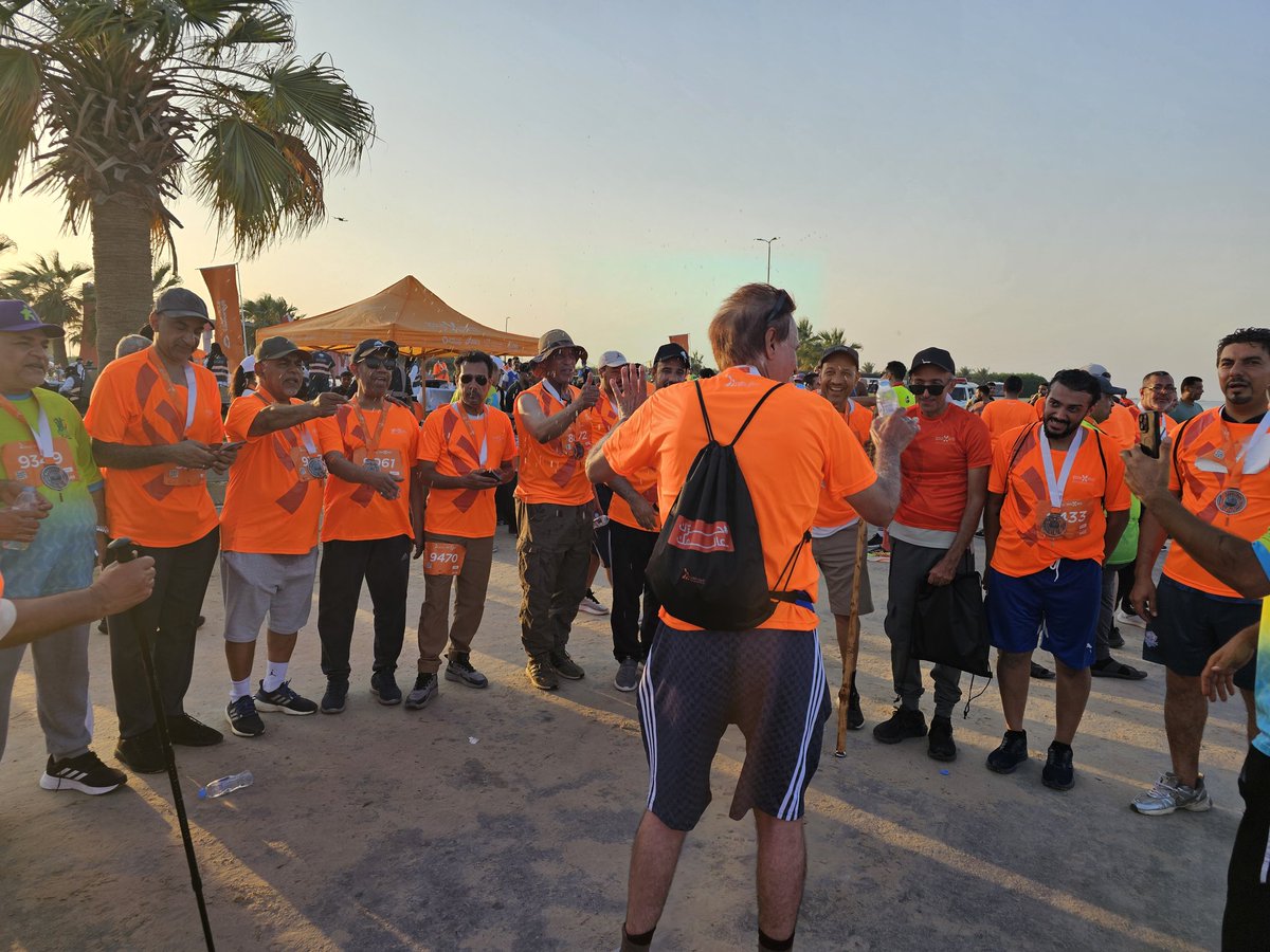 مشاركة مكثفة ومتميزة من #نادي_واحه_هجر للمشي والجري ومن فئات المجتمع في فعالية #تحرك_معنا في العقير السبت ٢٥-١٠-٢٠٢٥م بحضور وتشريف سعادة وكيل المحافظة.
وبهذه المناسبة، نبارك للاتحاد السعودي للرياضة للجميع و<a href="/mosgovsa/">وزارة الرياضة</a> على نجاح الفعالية والمشاركة المجتمعية المتميزة. 
شكرا <a href="/Saudi_SFA/">فعاليات الرياضة للجميع</a>