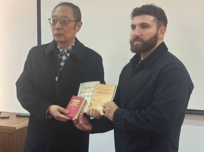 🇨🇳 ACP Upholds Mao Zedong Thought 

From Cadre to Chairman 

#AmericanCommunistParty