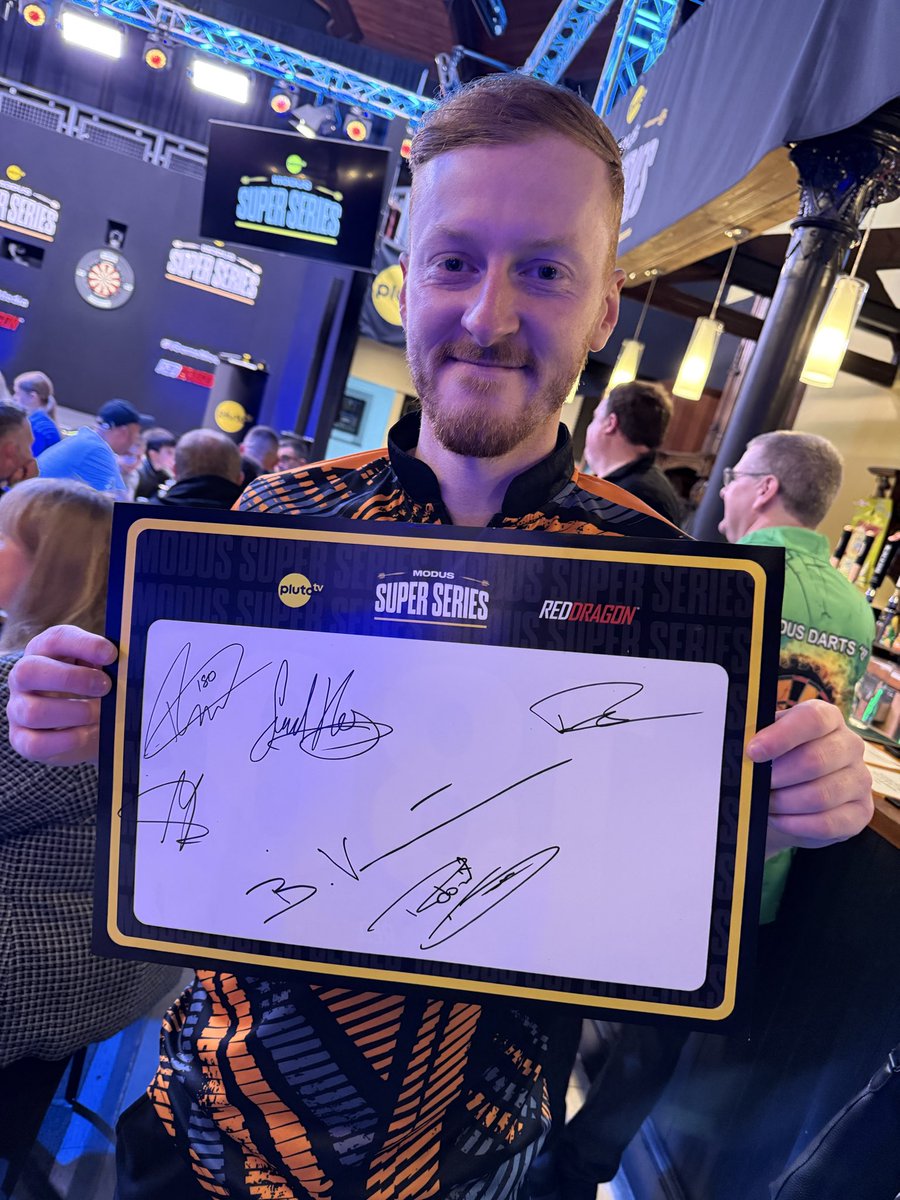 Jack Bowman (@jackbowman180) on Twitter photo Who wants to win themselves a signed <a href="/MSSdarts/">MODUS Super Series</a> signed 180 card from this evenings finals night? ๐ฏ
- Repost ๐
- Like โค๏ธ 
- Tag your friends ๐ฉ๐ปโ๐คโ๐จ๐ผ
Winner will be chosen at random tomorrow! ๐ฏ
Good luck ๐ค๐ผ Who wants to win themselves a signed <a href="/MSSdarts/">MODUS Super Series</a> signed 180 card from this evenings finals night? ๐ฏ
- Repost ๐
- Like โค๏ธ 
- Tag your friends ๐ฉ๐ปโ๐คโ๐จ๐ผ
Winner will be chosen at random tomorrow! ๐ฏ
Good luck ๐ค๐ผ