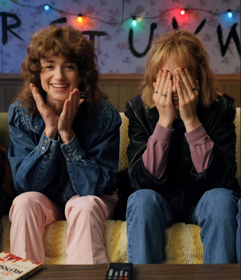 estela ★ (@jancymypotatoes) on Twitter photo nat and maya reaction to ronance scene THEY ARE SO CUTE STOP ITTT nat and maya reaction to ronance scene THEY ARE SO CUTE STOP ITTT