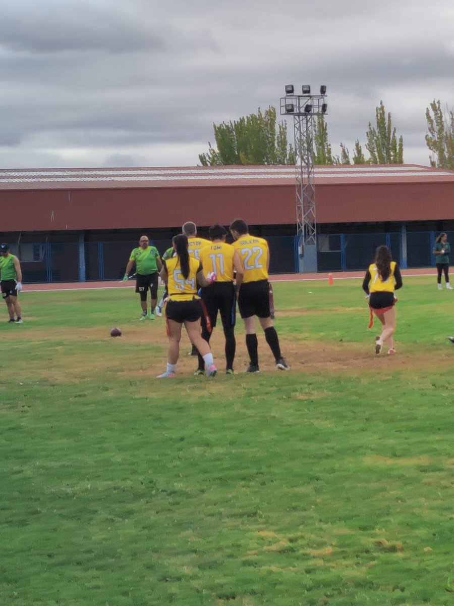 CaimanesAF's tweet photo. ¡¡Un día donde nos hemos divertido y aprendido mucho y donde nos llevamos muchos deberes para ser mejores cada día!! A seguir currando!!! https://t.co/XIh4iNMsQ1