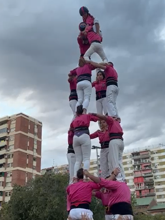 Felicitats Magentes! Magnífic 4de7! @castellersdesantfeliu pit i amunt! #magentes #castells #tradicions #santfeliu