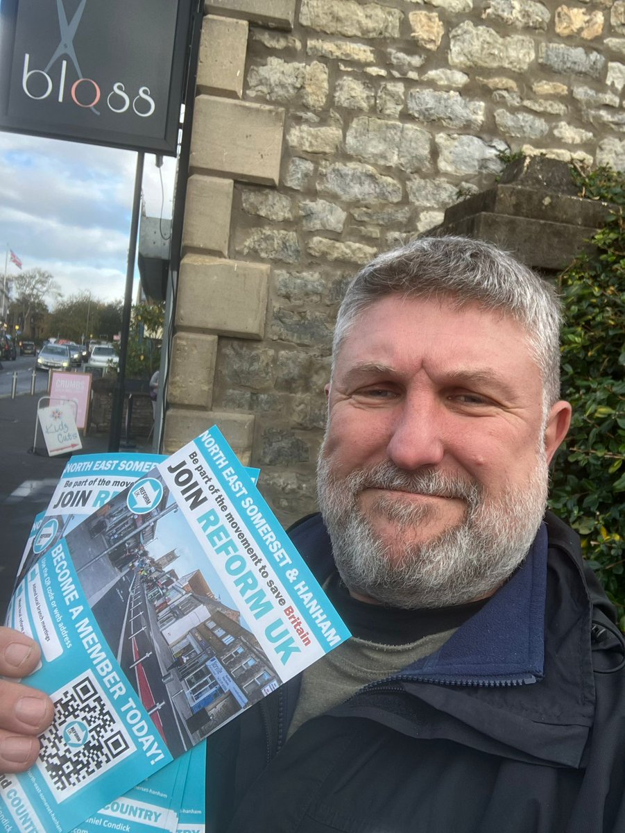 Dan Condick North East Somerset and Hanham Branch Chairman and Stuart Ball Deputy Chairman in #Keynsham High Street today taking part in the #ReformUK national action day. Amazing support from local people who all tell us Keynsham needs #Reform!

<a href="/reformparty_uk/">Reform UK</a>
<a href="/Arron_banks/">Arron Banks</a>