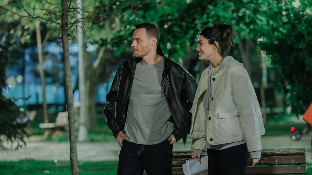 🇪🇸 Fotos detrás de cámaras de las grabaciones del episodio 7 de Çarpıntı 

🇬🇧 Behind-the-scenes photos from the filming of episode 7 of Çarpıntı.

#Çarpıntı #KeremBürsin