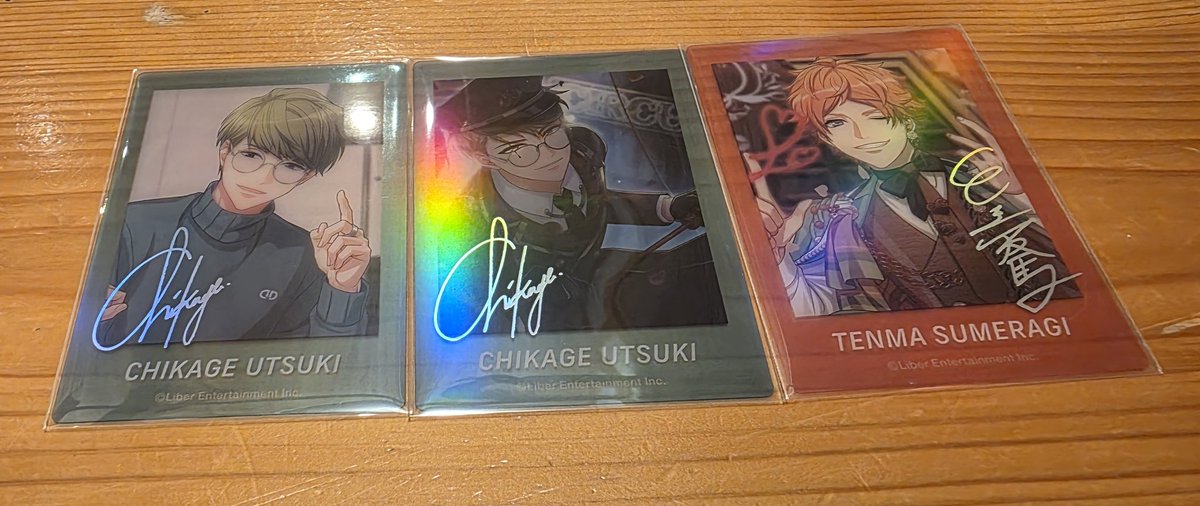8_7_94's tweet photo. 【交換】A3!　ぱしゃこれ

 箔押し
譲：
vol.4→千景 天馬
過去弾→真澄 シトロン 千景 天馬 椋 九門

求：vol.4
開花後→綴 三角＞一成 シトロン
開花前→綴 三角＞シトロン 
他画像のもの

千景開花後は右側に初期傷？ありますのでご確認ください

郵送のみ 
纏めて優先
お気軽にお声掛けください https://t.co/EOpwFCaekw