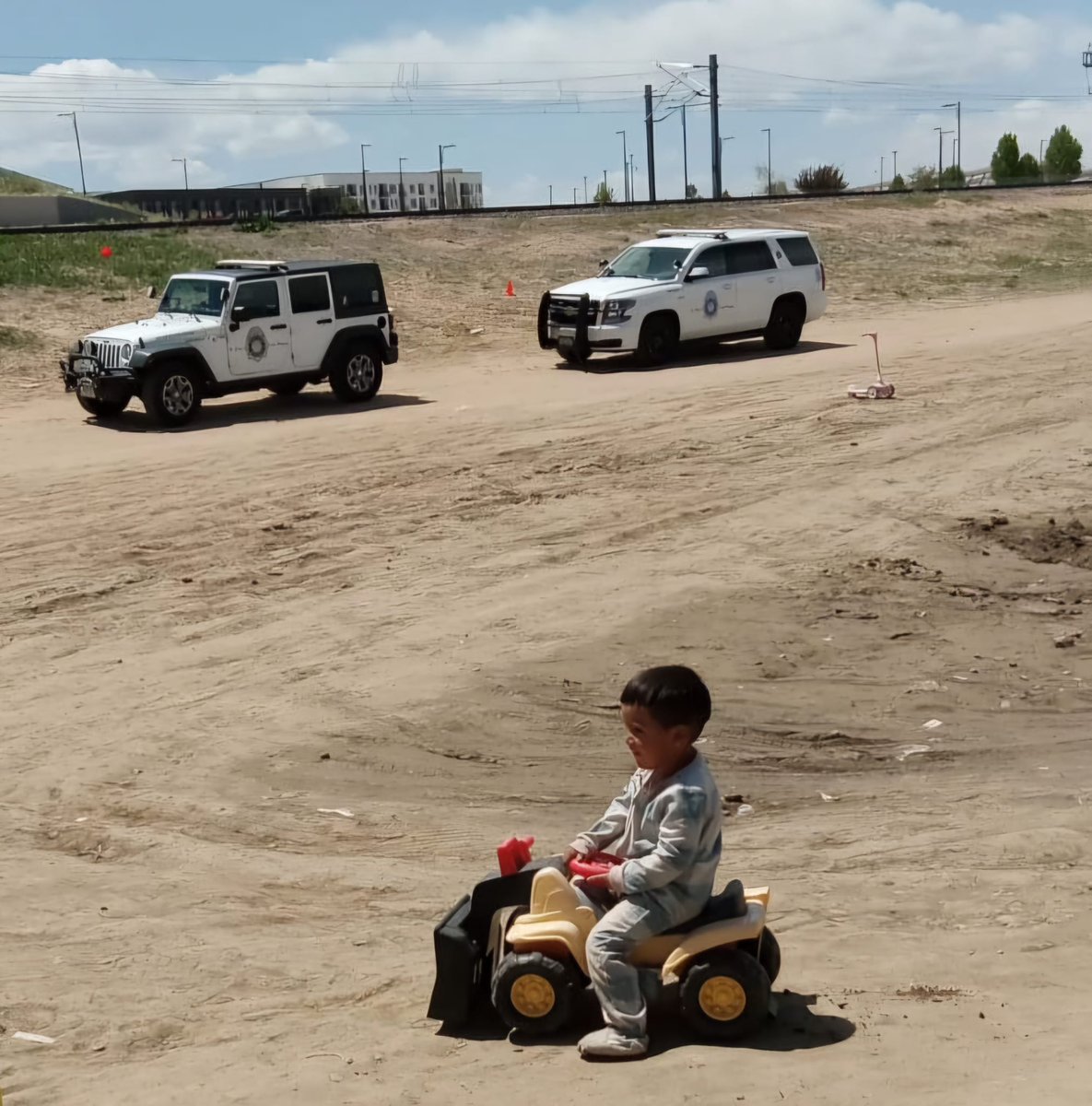 Housekeys Action Network Denver tweet media