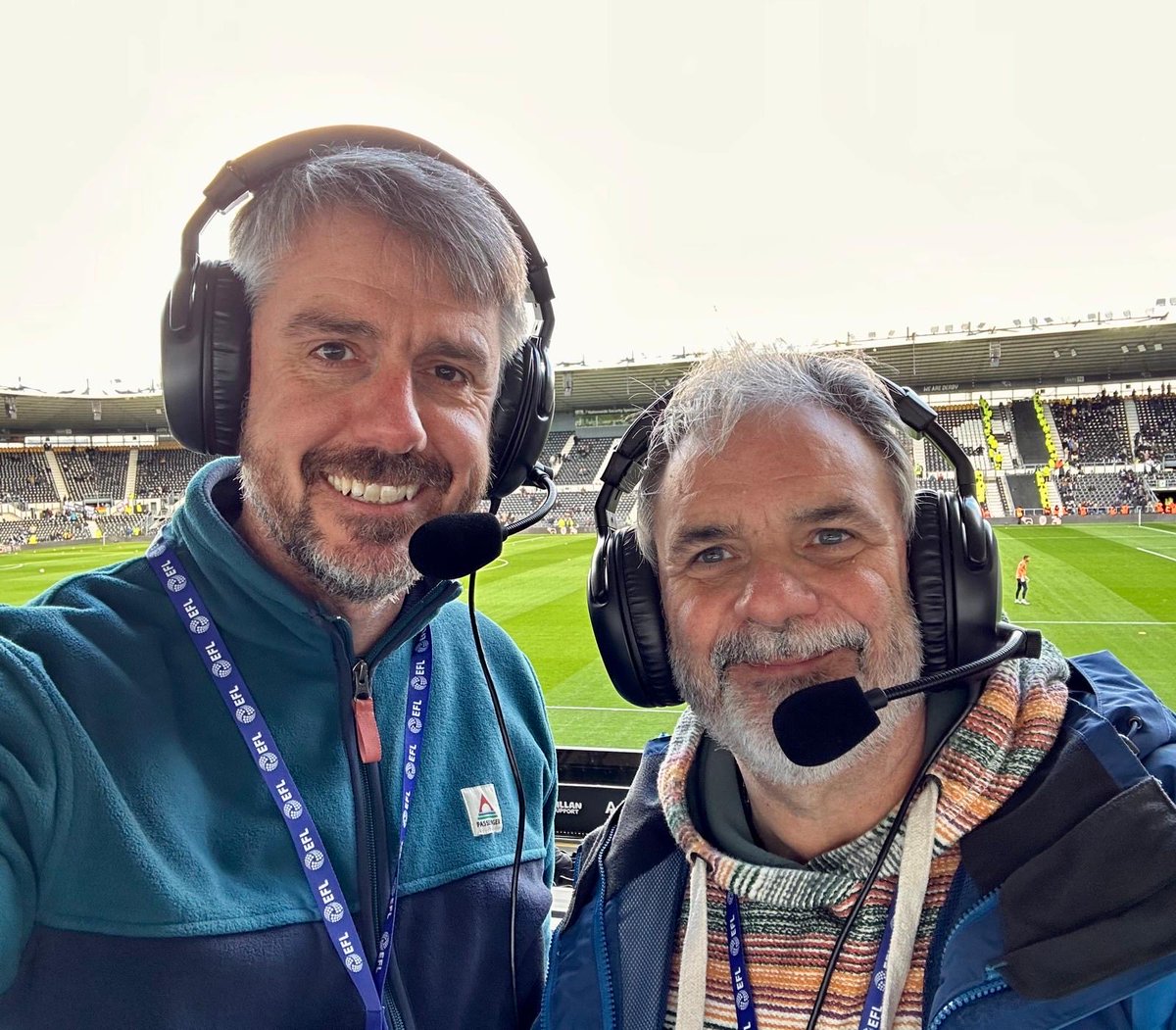 The return of our dynamic duo as it’s <a href="/StuartHughes65/">Stuart Hughes</a> and <a href="/RobinG_Comms/">Robin Griffiths</a> to take you through this afternoons action.

Always goals when these two are on the mic so make sure you tune in along with them! #DCFC #QPR