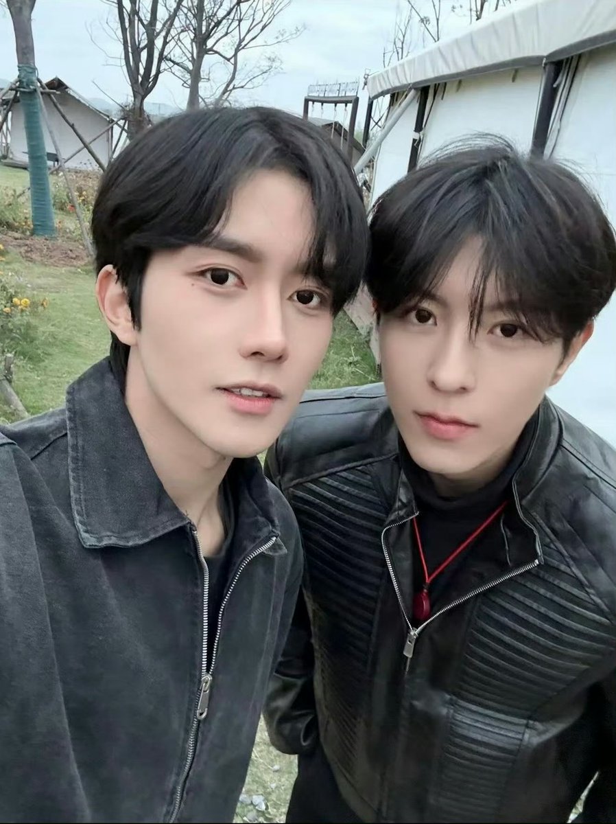 สมัยจีบติดใหม่ๆ☺️
#XingQiu #QiuDingjie #HuangXing
#Desire4