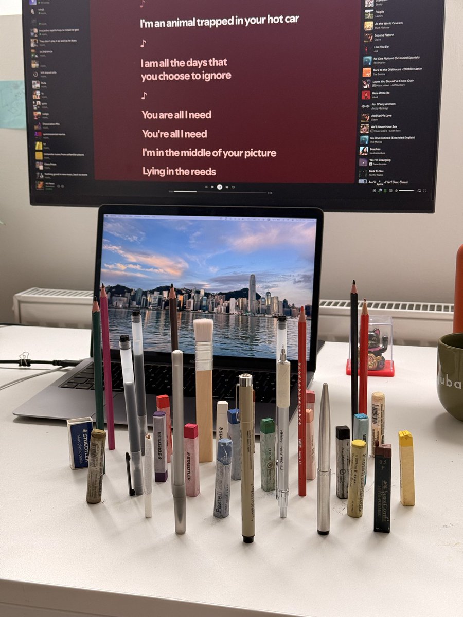 <a href="/profleonn/">leon</a> WHY ARE THEY HORIZONTAL?? COWARD!!