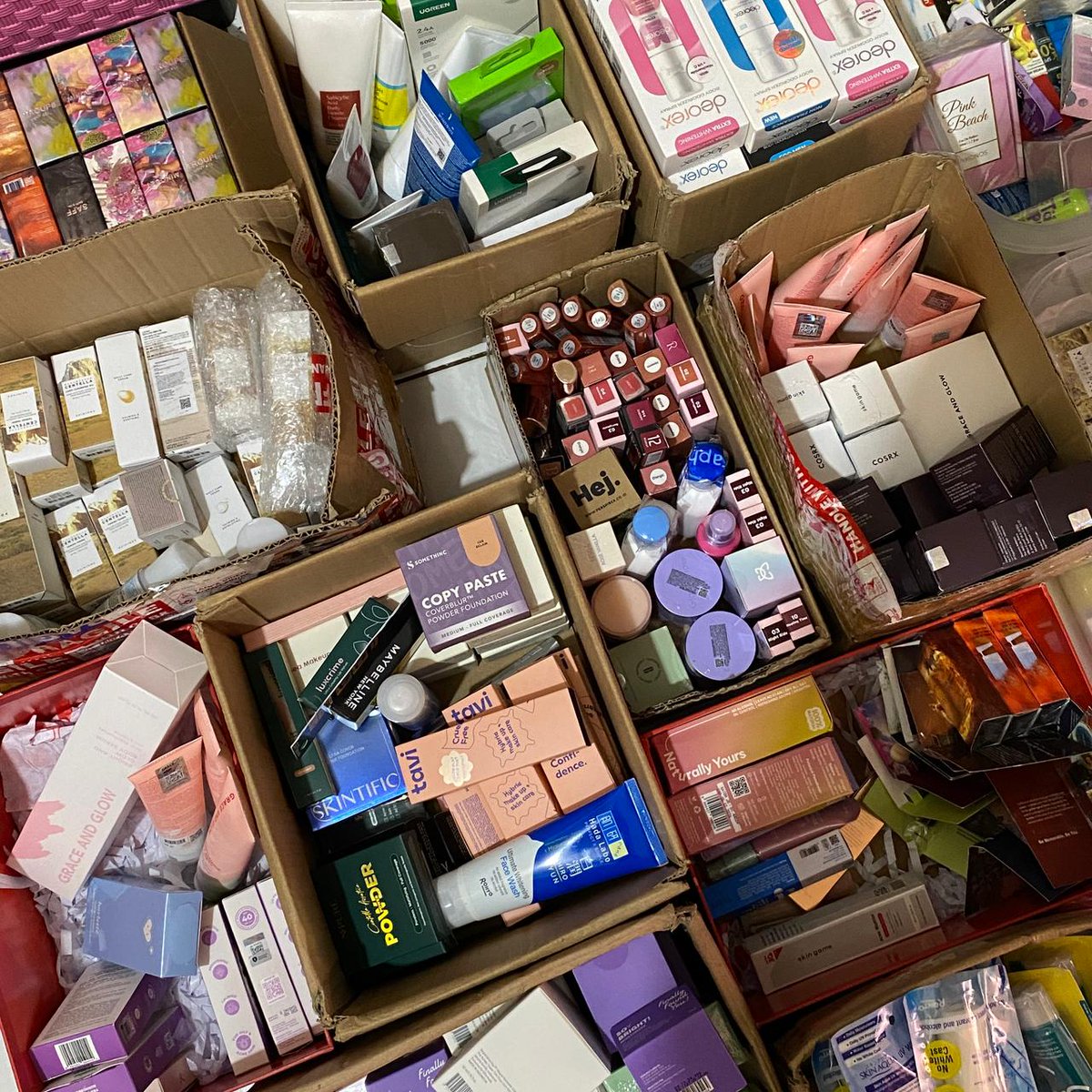 skincare dan makeup murah datang lagi nihhhh‼️‼️ khusus payday ada voc potongan 25%, ada serba 10ribu juga lohhh🥳
penasaran ga ada apa aja?? cuss cek di reply👇🏼👇🏼👇🏼