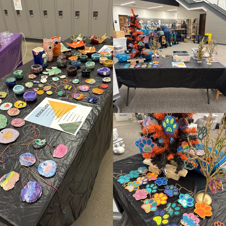 batavia_elem's tweet photo. Check out the Batavia Middle School Craft Fair today from 9 to 3! Be sure to stop by the BES Art booth! https://t.co/bpqQze4a68