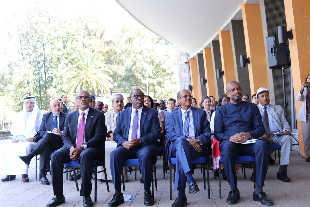 UNESCO_Addis's tweet image. ✨@UNESCO_Addis joins the #UNFamily in celebrating 80 years of partnership between 🇪🇹 &amp;amp; 🇺🇳 under the theme “Ethiopia &amp;amp; the UN: Past, Present &amp;amp; Future.” Together for peace, progress &amp;amp; partnership since 1945 and into the future!
🌍💙 #UN80 #UNDay2025 #EthiopiaAndUN80