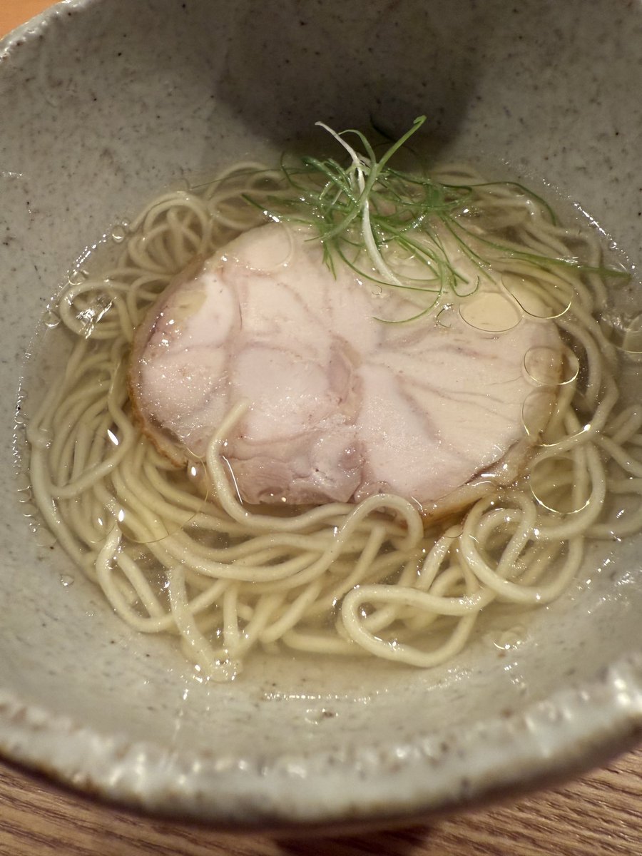 神保町 とりアロマ
定期的に訪れたい、コース焼き鳥の完成系