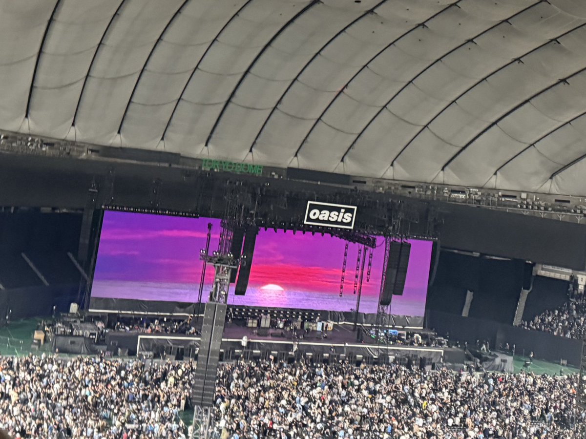yaaaabk_3's tweet photo. 前座のアジカンもめちゃくちゃ楽しかったし、oasisも想像以上に最高に楽しかった😭😭😭😭😭 https://t.co/MC1AVw2NYF