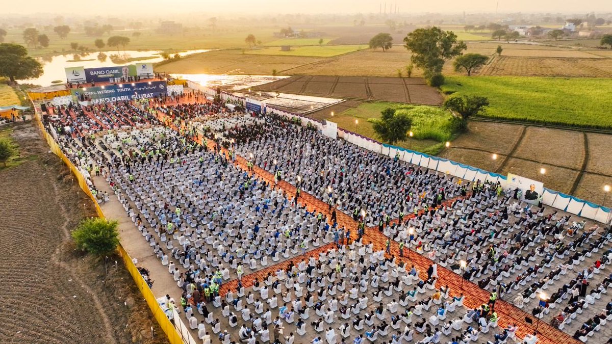 AsaadFakhar's tweet image. #BanoQabilGujrat a vision, a revolution!
It’s not just an IT course; it’s a path toward self-reliance for the youth.
Jamaat-e-Islami Pakistan’s @JIPOfficial initiative that truly turns skills into empowerment.