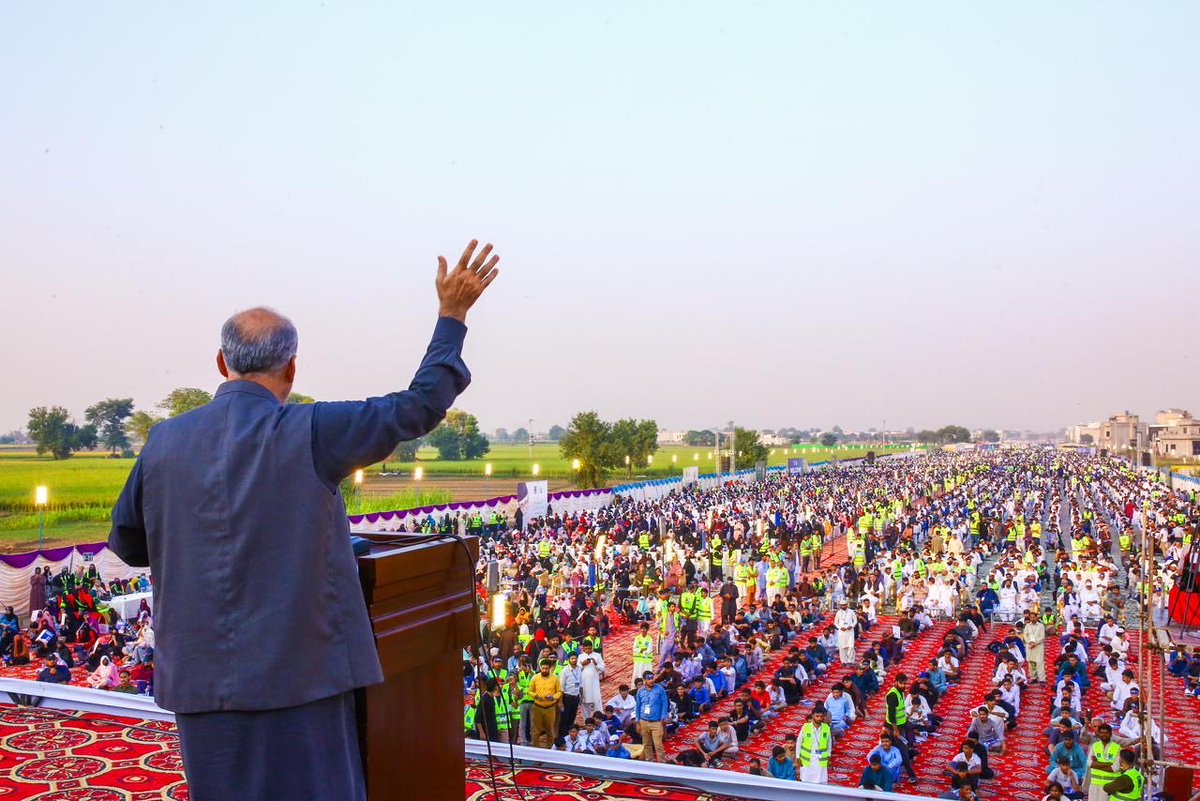 AsaadFakhar's tweet image. #BanoQabilGujrat a vision, a revolution!
It’s not just an IT course; it’s a path toward self-reliance for the youth.
Jamaat-e-Islami Pakistan’s @JIPOfficial initiative that truly turns skills into empowerment.