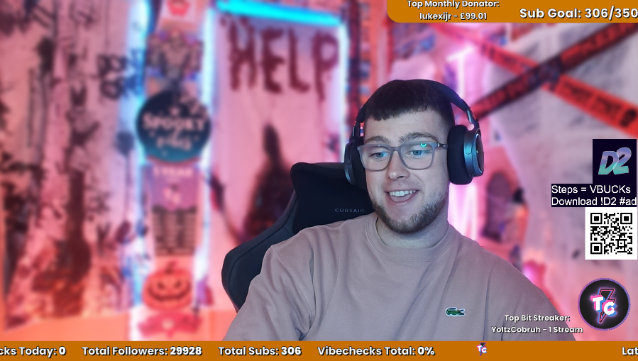 tomcornishh's tweet photo. HAPPY SATURDAY!🔴 Fortnite Football today!⚽️

VBUCK Customs &amp; Games all AFTERNOON!👇

https://t.co/9jmCbD8eO6 https://t.co/Hx2A0WuJrE