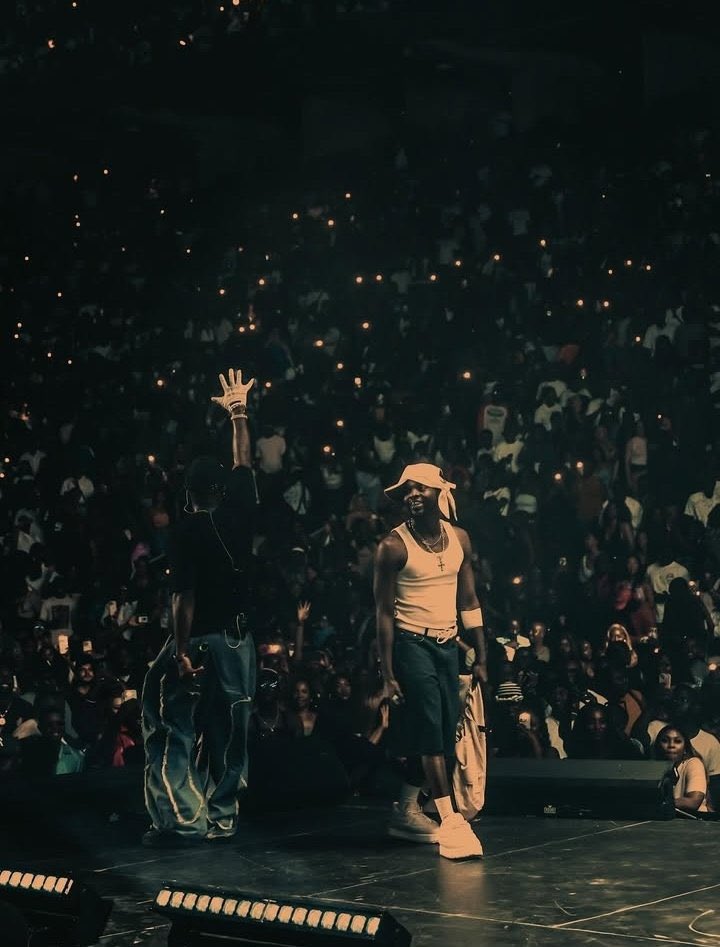 davidostat's tweet image. .@davido’s “With You” feat. @Omah_Lay has surpassed over 300 MILLION streams worldwide.