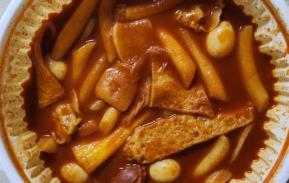 생방 중 시킨 떡볶이