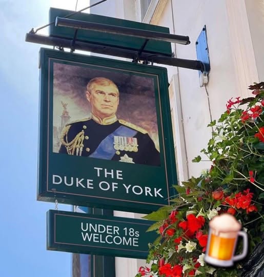 #MyTopicalHalloweenCostume A member of the British royal family.