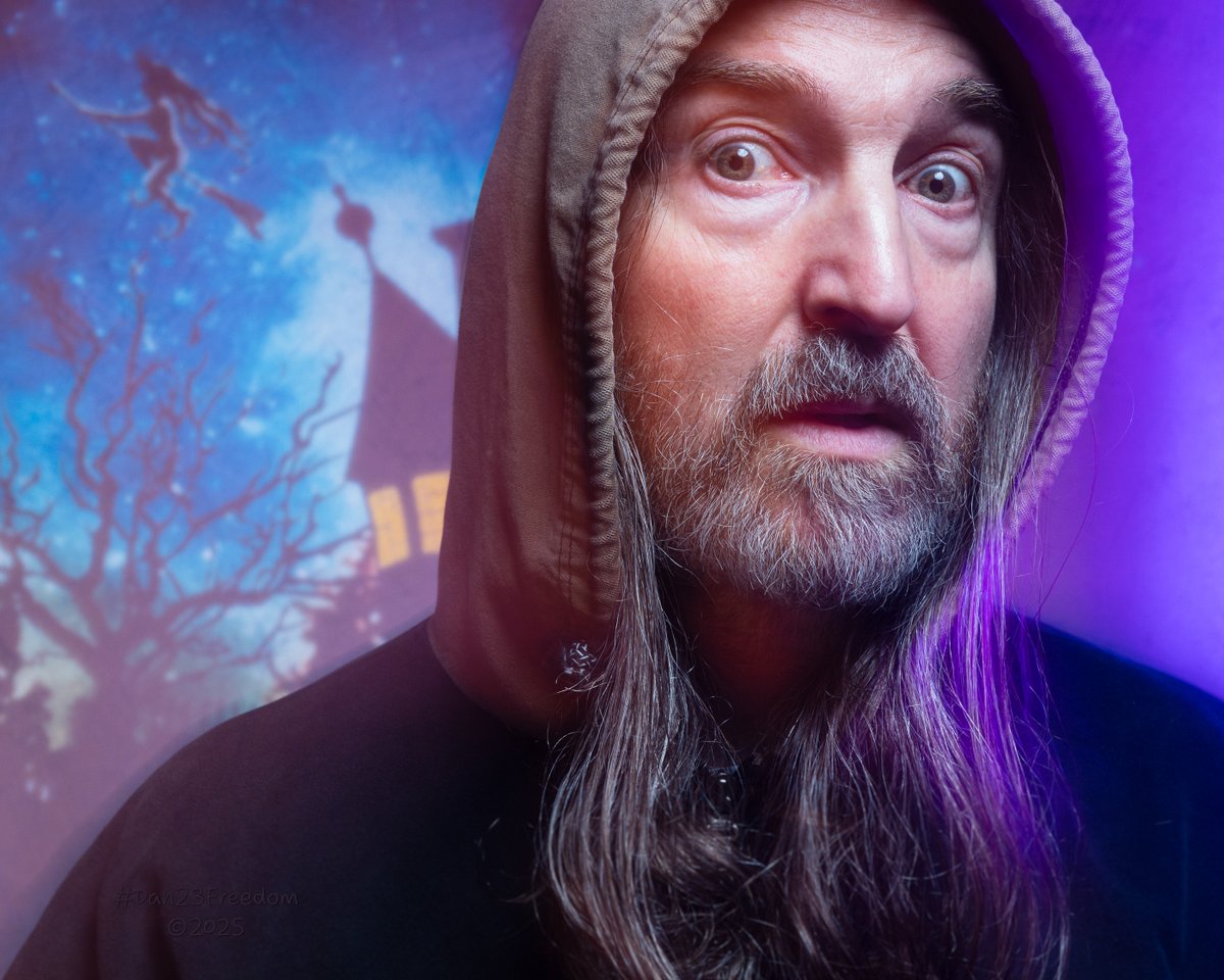 dan23freedom's tweet photo. 🏷️ Hood Up, Eyes Wide
·
📷 1.0 sec at f/10, ISO 400, 50 mm standard 24-50mm —👤 #dan23freedom
#️⃣ #Photography #SelfPortrait #Portrait #Halloween #MagicalRealism #ProjectionArt #Whimsical #Theatrical #LongExposure #CinematicShot #StarryNight #HoodedFigure #WitchingHour #Surreal https://t.co/PyaATbu36p