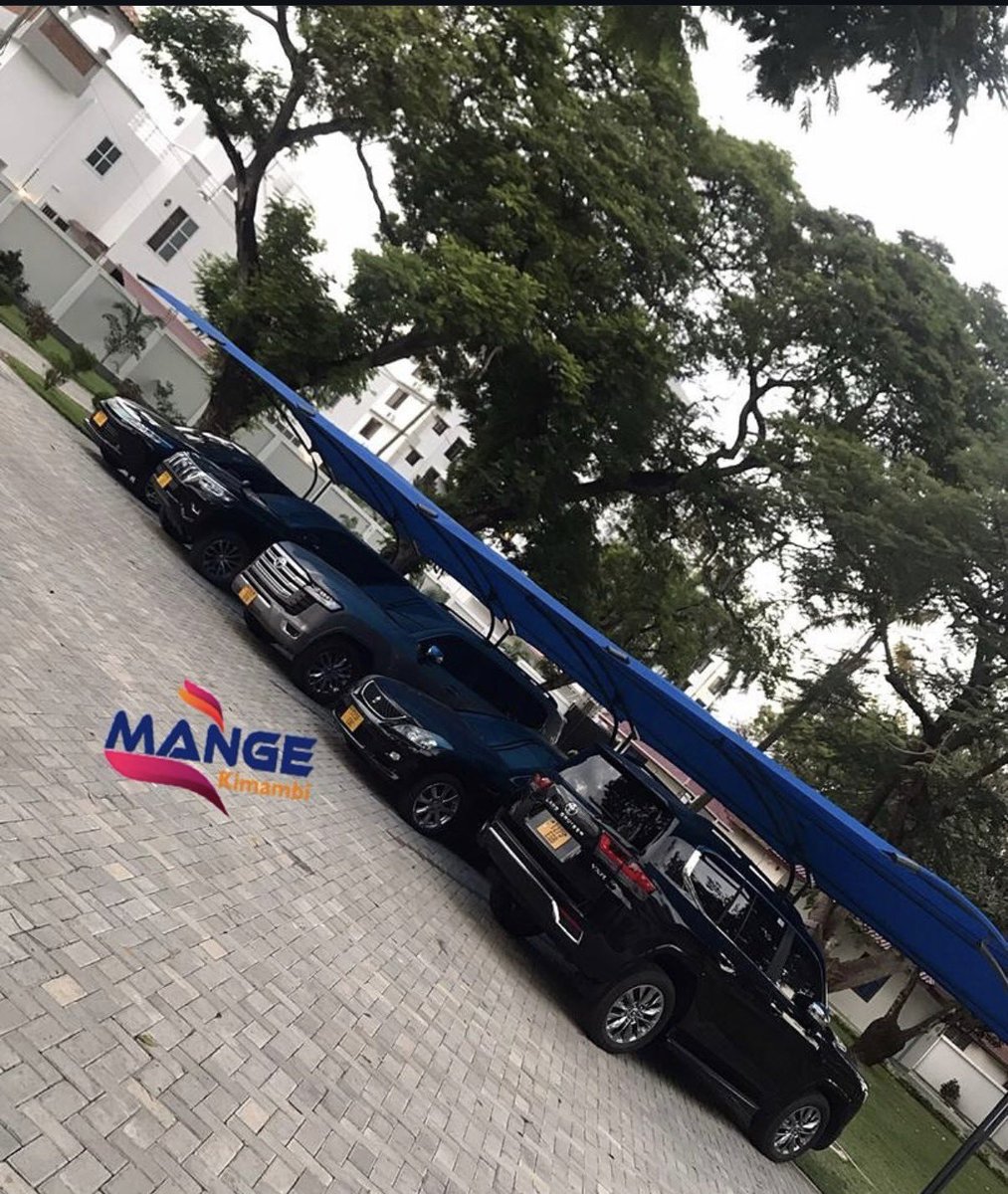 C_NyaKundiH's tweet image. As was exposed 

Tanzania’s First Family exposed 👀

President’s son Abdul lives like a king — Bentleys, Gwagon Brabus, Maybach, Rolls Royce all parked at his Mikochini mansion.

One Bentley insured for TSh 20 million, another Gwagon for TSh 26 million. 💸

October 29th is a…