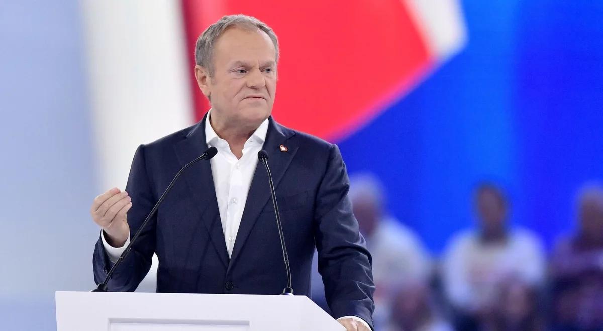 InfoDekoder's tweet image. Mocno upraszczając. Dwie konwencje i dwie całkowicie różne wizje. Wizja demokratycznej integracji (KO) lub autokratycznego izolacjonizmu (PiS). Wizja względnej zgody lub nieustannej kłótni. Wizja Polski otwartej na wyzwania XXI w. albo światopoglądowego ciemnogrodu. UE czy Rosja?