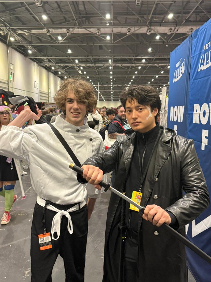 Just 2 Katana wielding goats 
#MCMComicCon