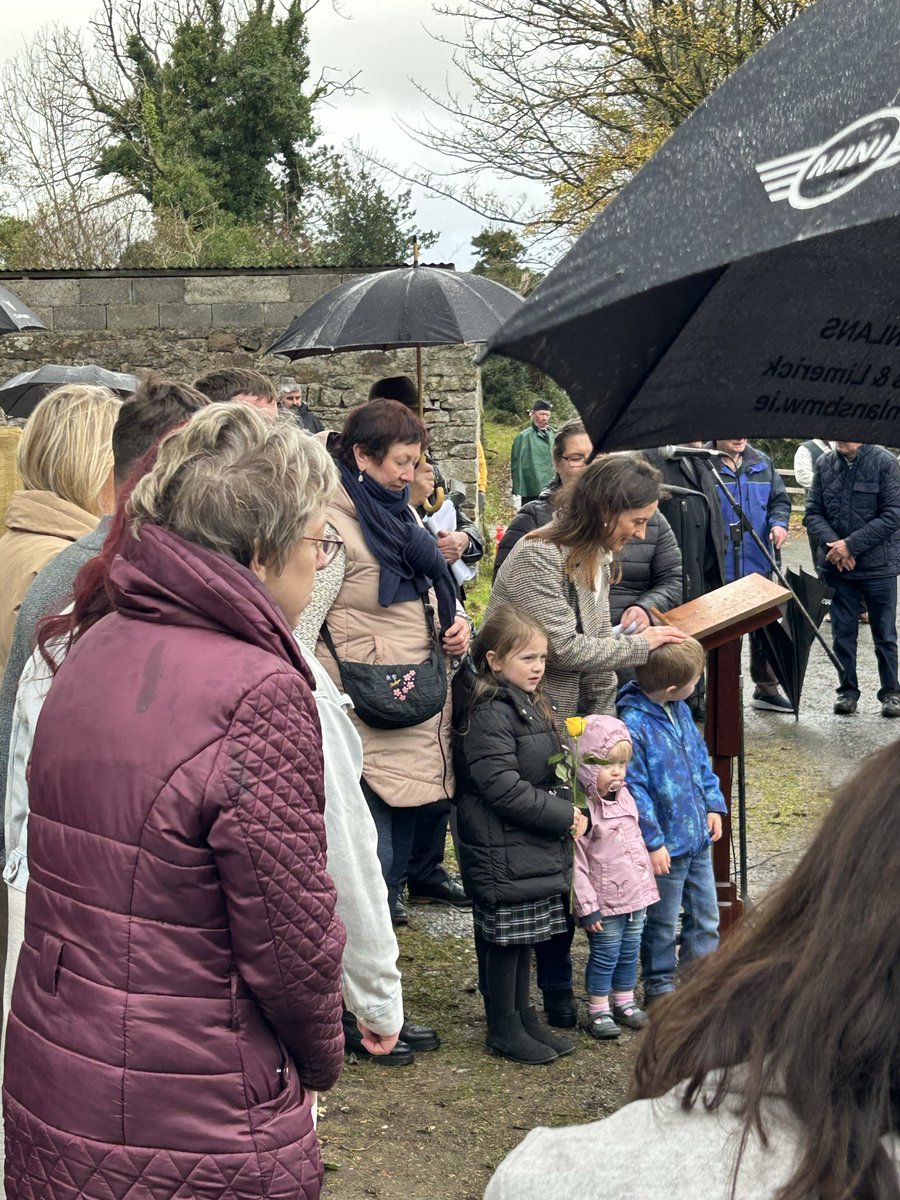 walshthomasf's tweet image. Today I attended the unveiling of a plaque in #Ballintrillick to honour PJ Rooney, elected to Sligo County Council in 1920.

Congratulation to everyone involved in the project and to the Rooney family.