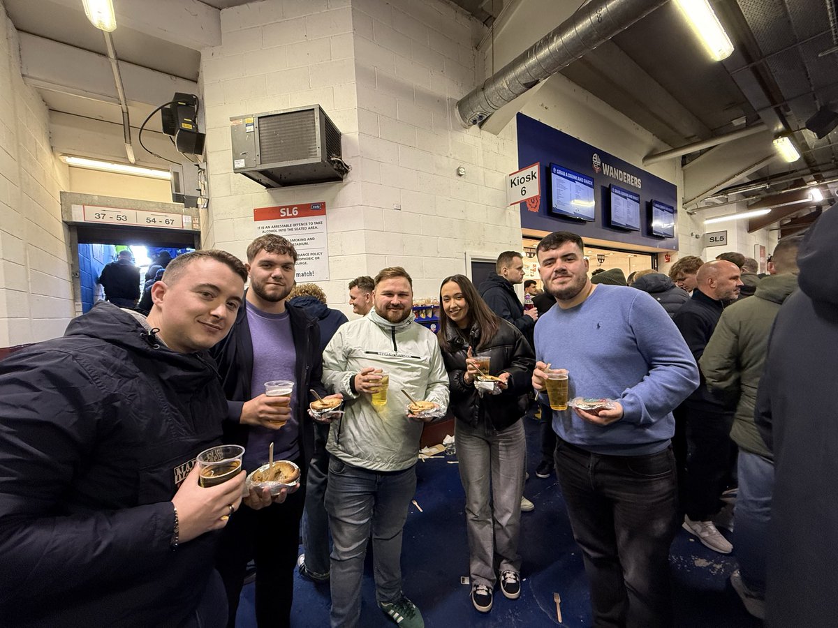 RJs Pies tweet media